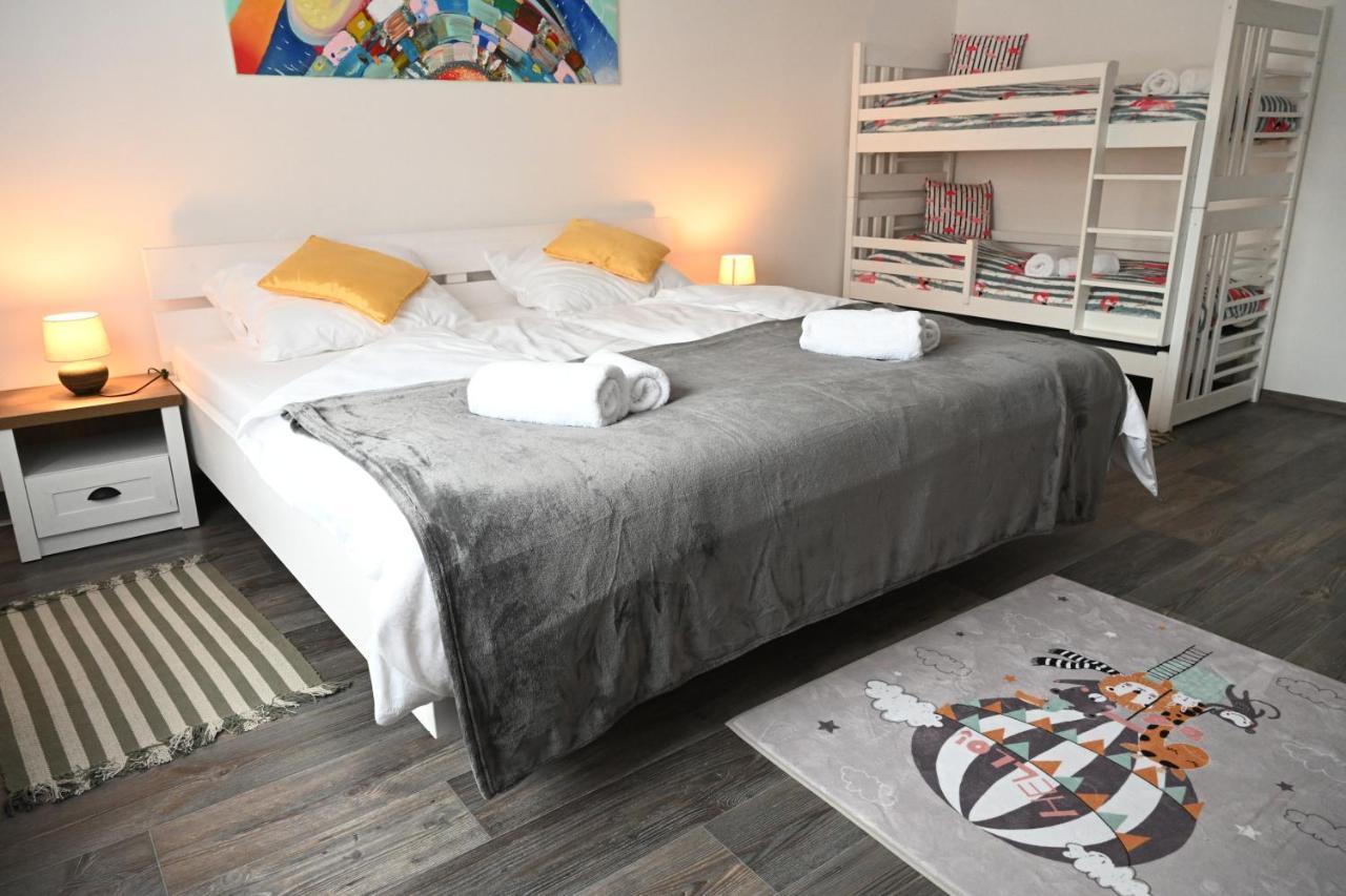 Rodinny Apartman U Broumovskeho Namesti Exteriér fotografie